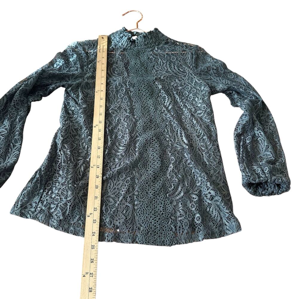 Cable & Gauge olive green lace mock long sleeve blouse size medium - Picture 4 of 5
